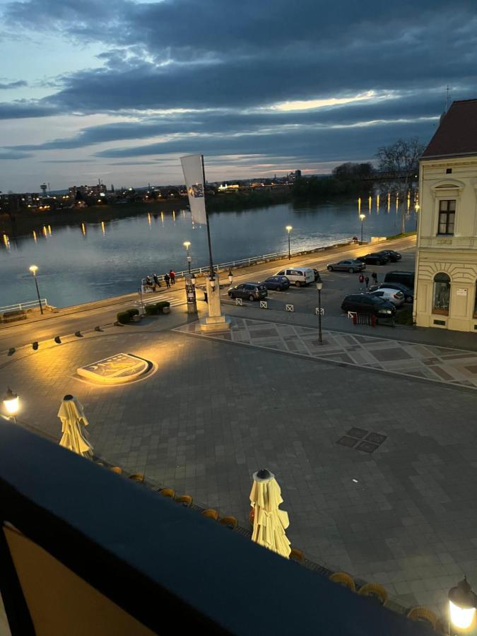 Apartman Loft 72 Slavonski Brod Exterior photo